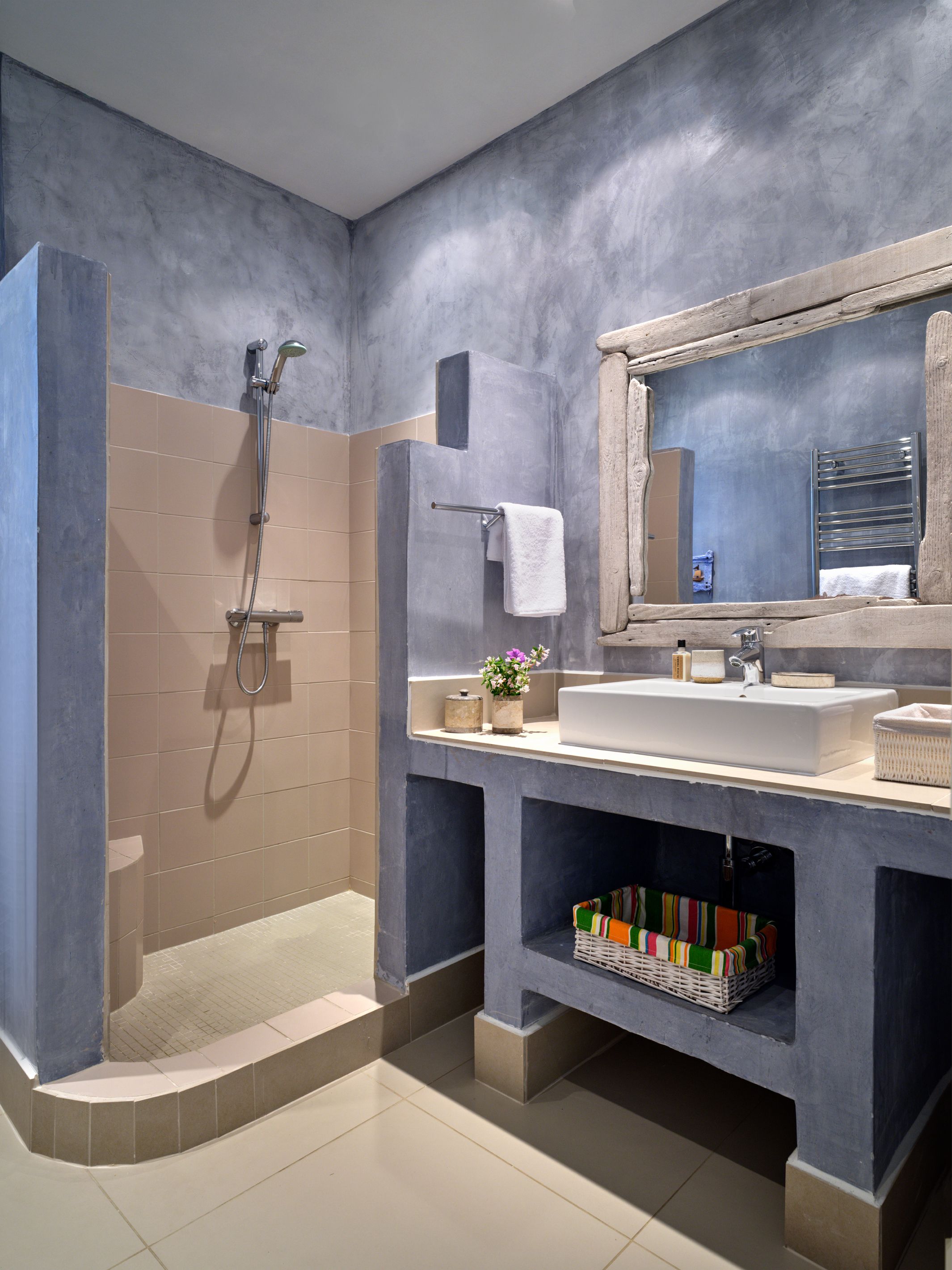 An ensuite shower room